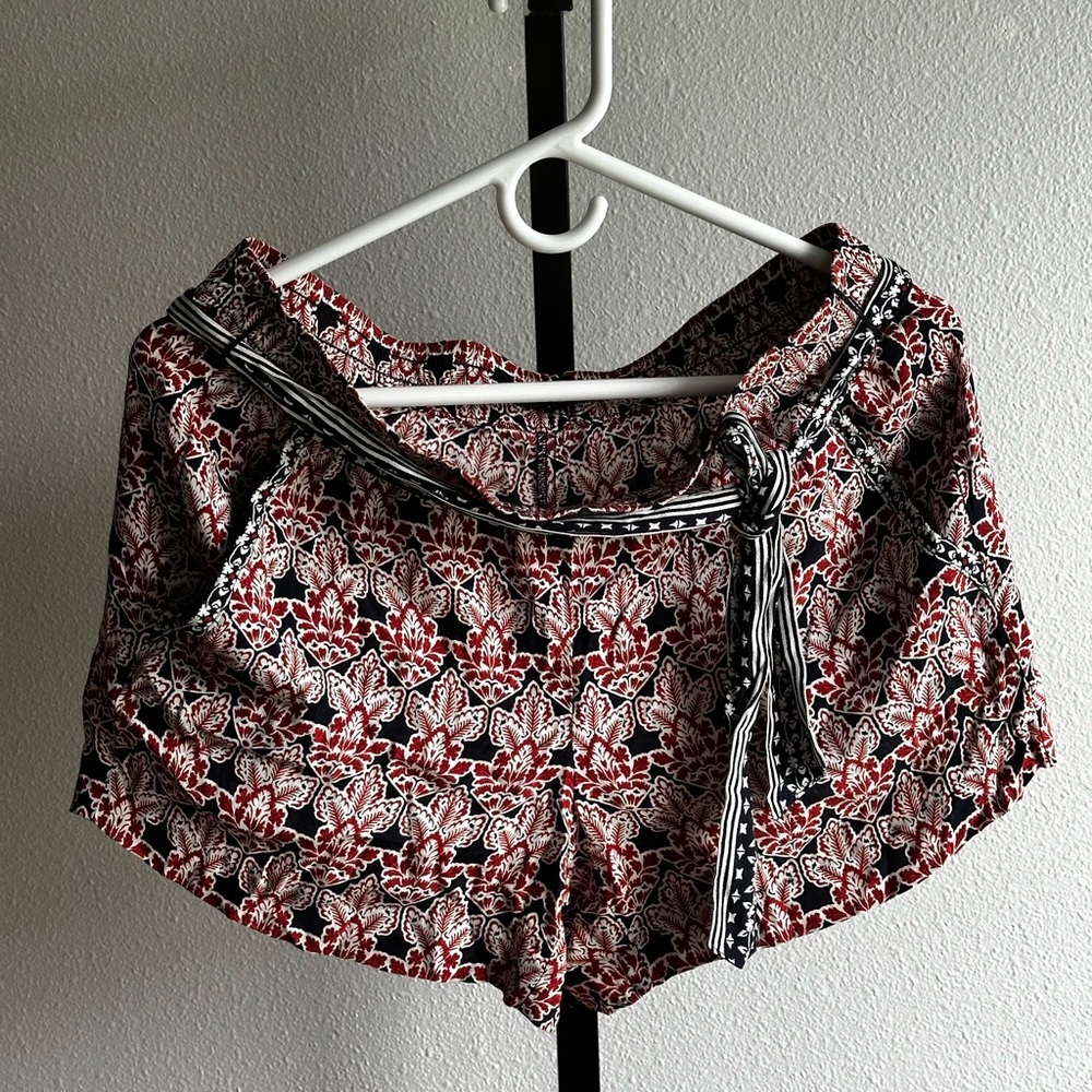 Loft size 4 shorts
